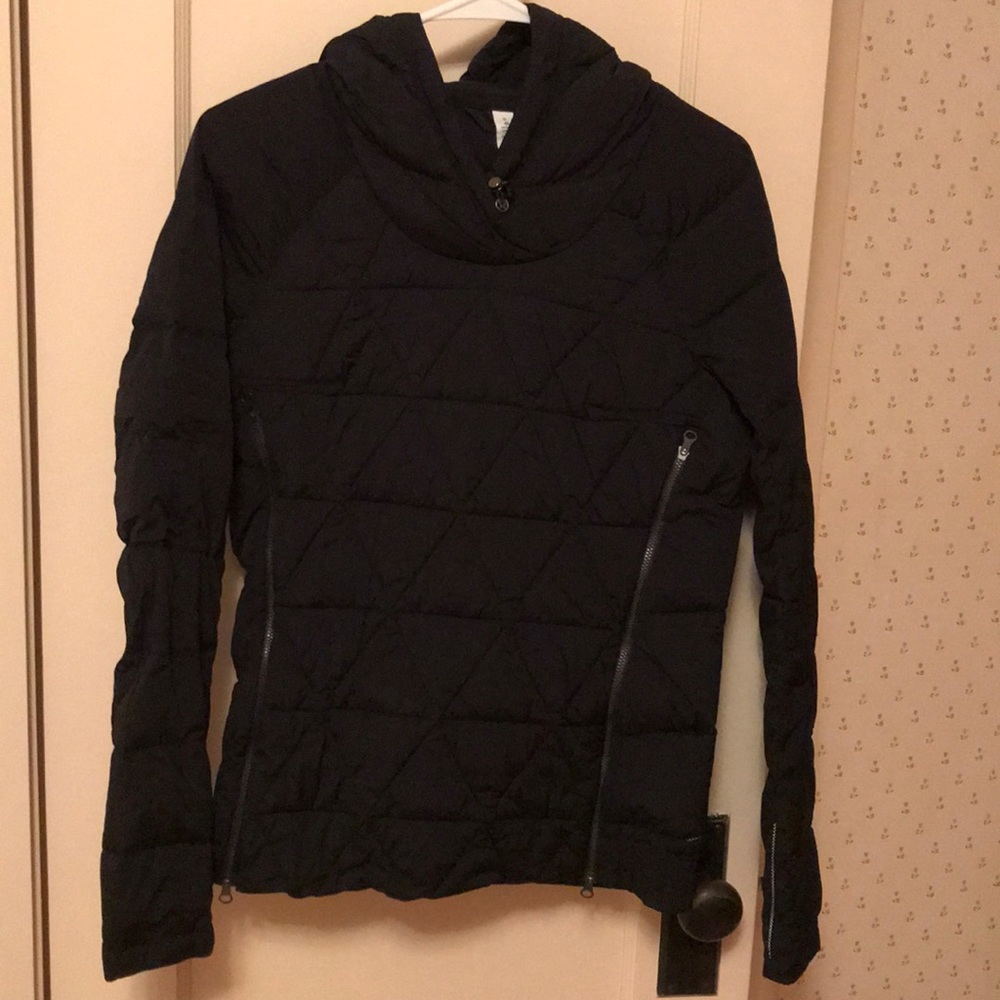 Lululemon Athletics black down pull over jacket